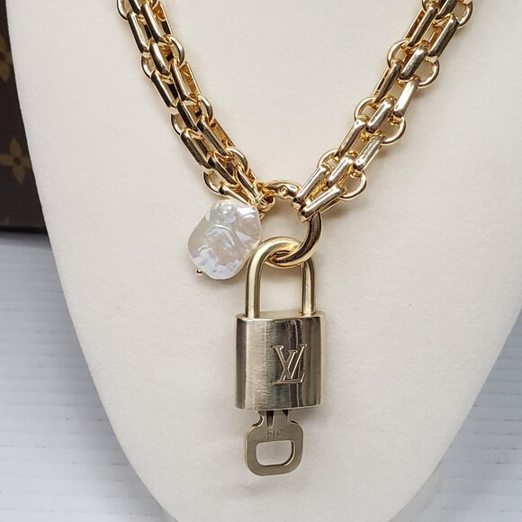 Authentic Louis Vuitton Lock & Key w/ Unbranded Stainless Steel Chain Necklace - Picture 4 of 16